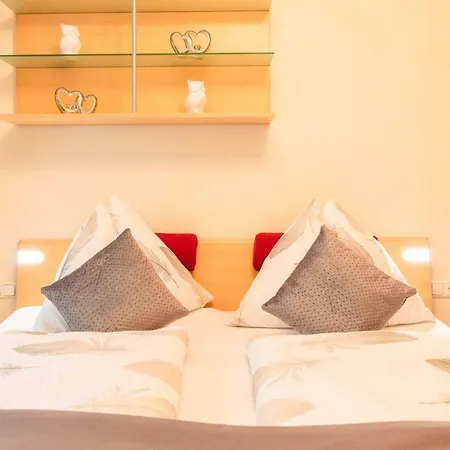 Apartment Herzstuckl In Den Nockbergen *